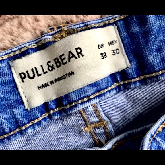 Jeans - Picture 2 of 3